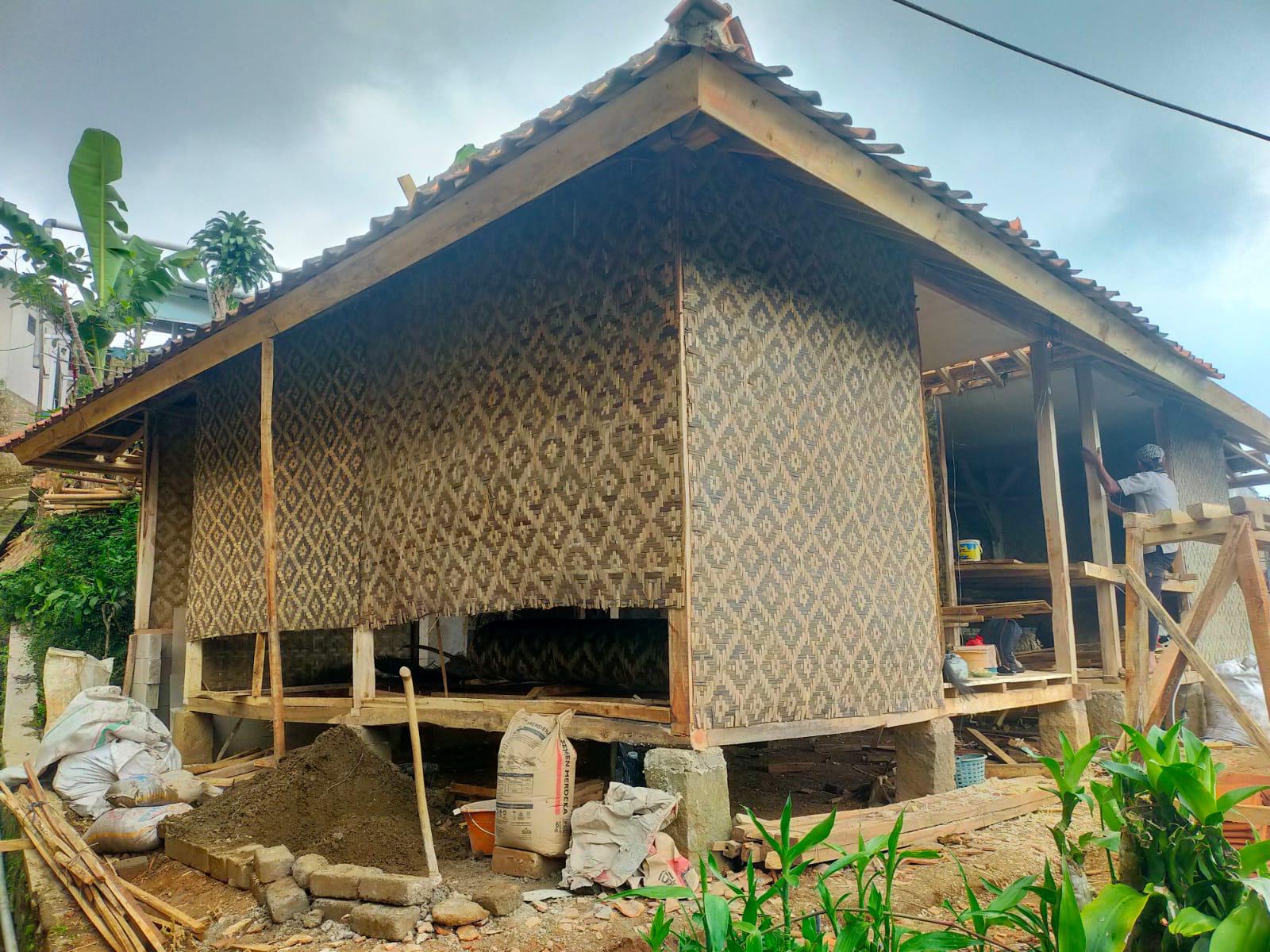  KEGIATAN PERBAIKAN RUMAH TIDAK LAYAK HUNI (RUTILAHU)