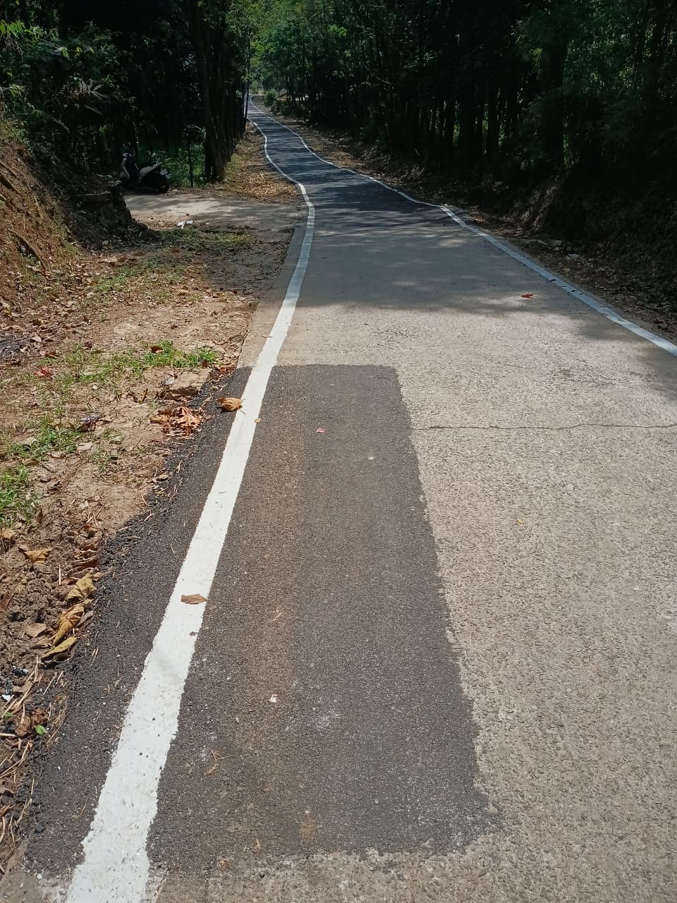 KEGIATAN PERBAIKAN JALAN KABUPATEN DI DESA SALAMMULYA, KECAMATAN PONDOKSALAM, KABUPATEN PURWAKARTA MELALUI PROGRAM CSR BANK BJB